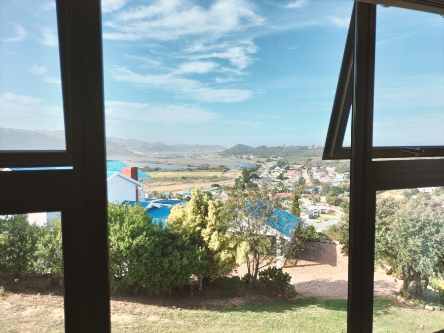 6 Bedroom Property for Sale in Grootbrakhoogte Western Cape